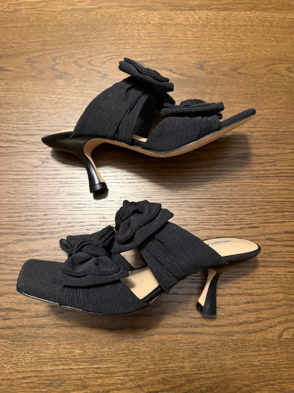 NWB ANTONIO MELANI Ophelia Fabric Black Bow Mules Sandals Size 8 - Picture 5 of 7